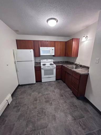 Main picture of 3121 Kingman Blvd