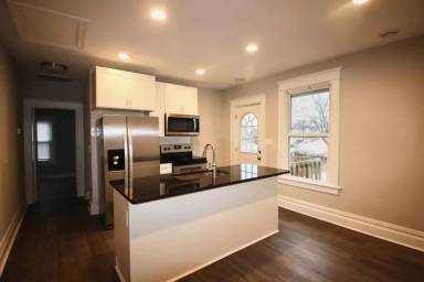 Main picture of 550 Winchester Ave