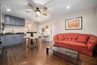 Main picture of 1144 Folly Rd