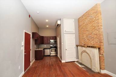 Main picture of 1017 Saint Paul St