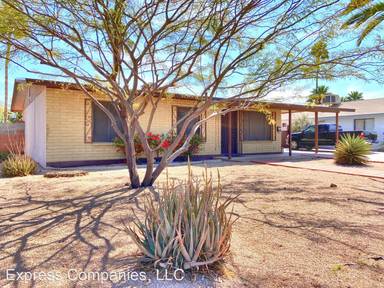 Main picture of 2901 S Elm St