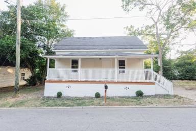 Main picture of 515 Wheeler St