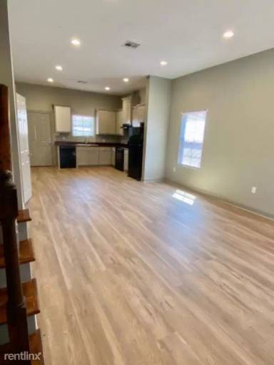 Main picture of 2094 Smith Rd