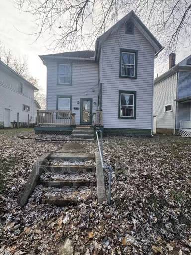 Main picture of 1027 W Pleasant St