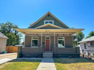 Main picture of 2071 Jefferson Ave