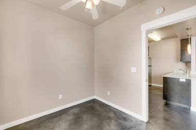 Main picture of 2602 E 20th St
