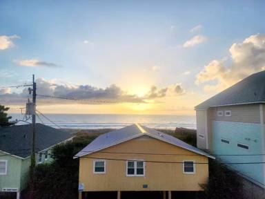 Main picture of 1004 Carolina Beach Ave S