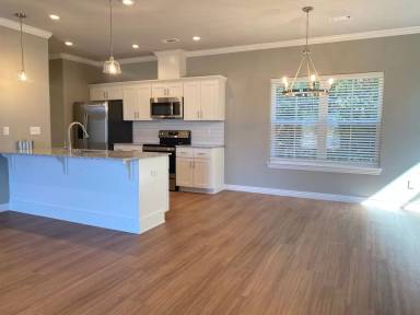 Main picture of 2021-85 N Penelope Ln