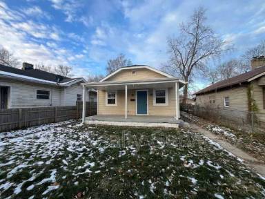 Main picture of 2030 Houston St