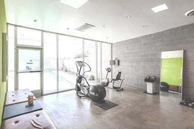 Main picture of 1111 W University Dr