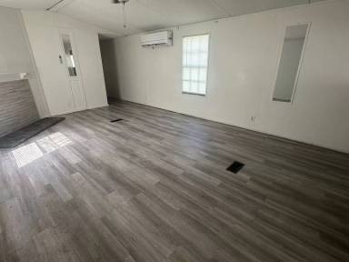 Main picture of 450 Harmon Ln