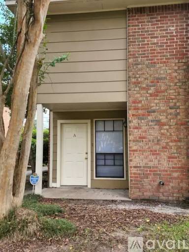 Main picture of 251 Antrim Dr