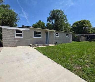 Main picture of 341 Parkwood Dr