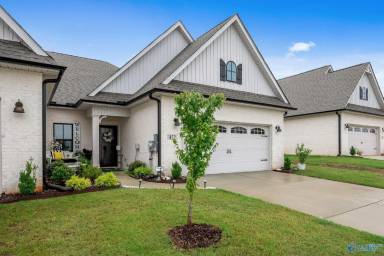 Main picture of 422 Tillane Park Cir SW