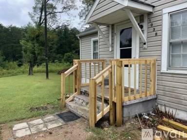 Main picture of 1038 Spencer Ln