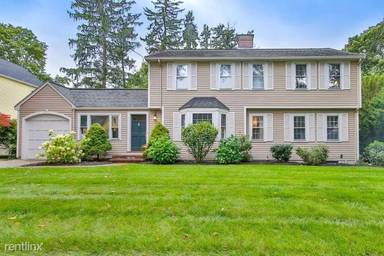 Main picture of 90 Gleason Rd