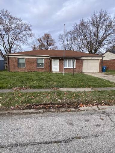 Main picture of 7910 Roy Rd