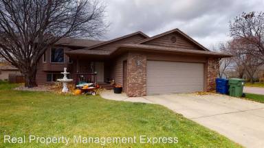 Main picture of 1801 S Remington Cir