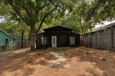 Main picture of 1141 Poquito St