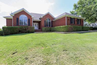 Main picture of 227 Rebecca Ln