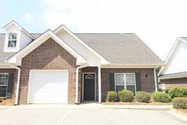 Main picture of 8100 Burkhalter Rd