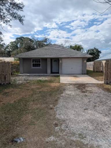 Main picture of 2225 86th Ct