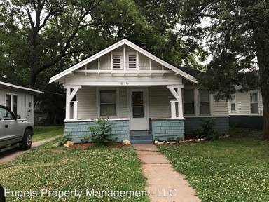 Main picture of 636 S High St