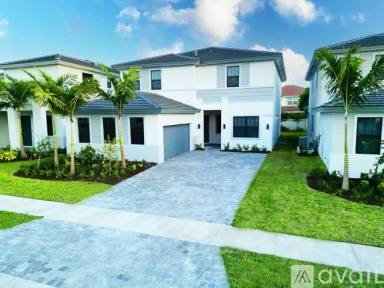 Main picture of 17334 SW 46th St