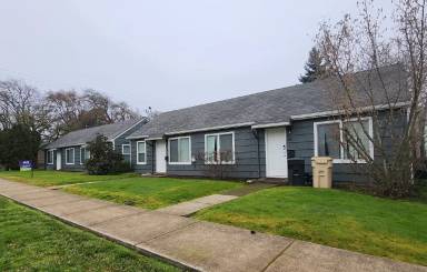 Main picture of 827 11th Ave SW