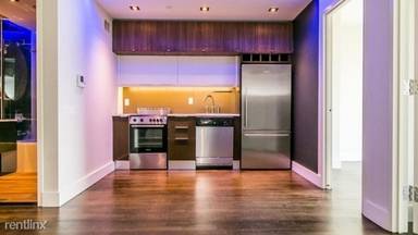 Main picture of 146 Meserole St