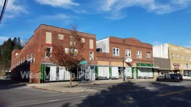 Main picture of 200 W Main St