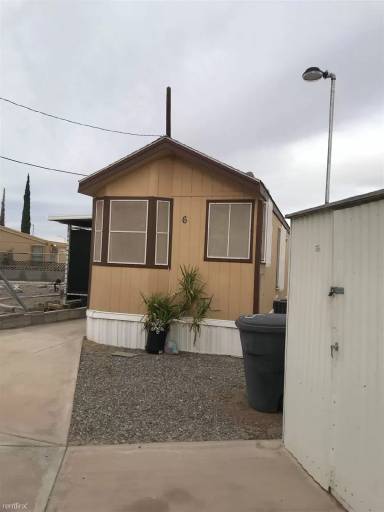 Main picture of 24 W Rio Colorado Dr