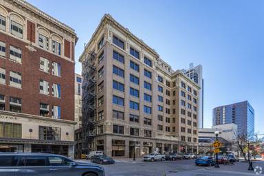 Main picture of 6 E 5th St