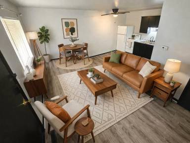 Main picture of 126 Poplar St