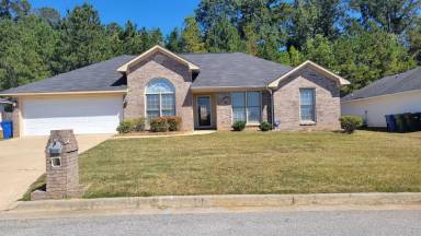 Main picture of 5034 Aaron Ln