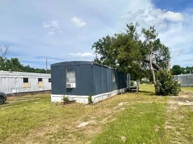 Main picture of Oak Springs Mobile Home Park