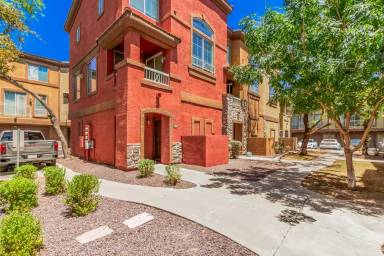Main picture of Parkside Condominiums