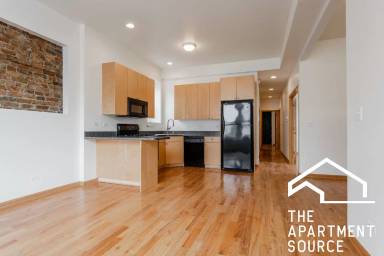 Main picture of 1822 N Campbell Ave