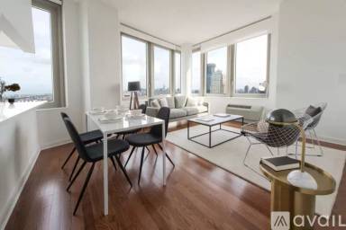 Main picture of 70 Columbia Ave