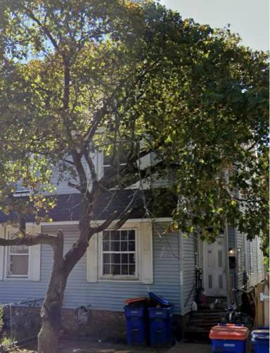 Main picture of 222 S 3rd St