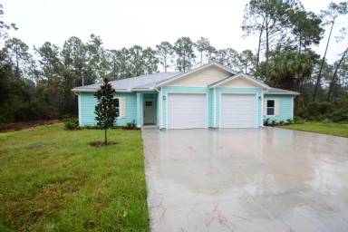 Main picture of 49 Lloyd Trl