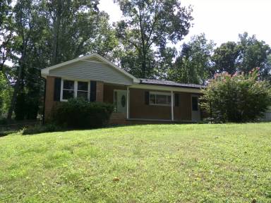 Main picture of 1846 Rominger Rd