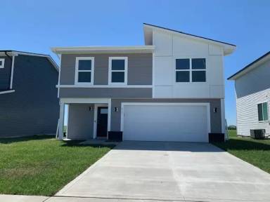 Main picture of 418 NE Whitetail Dr