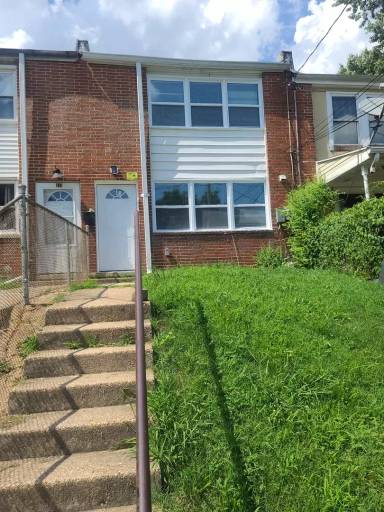Main picture of 446 Burbank Ct