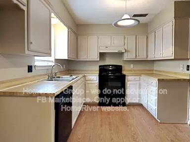 Main picture of 2209 Vanderbilt Ct