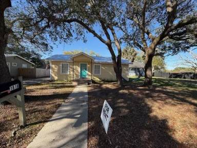 Main picture of 1816 W Pine St