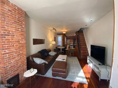 Main picture of 2335 E Fletcher St
