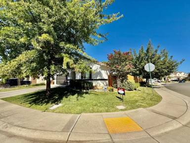 Main picture of 401 Tara Bella Pl
