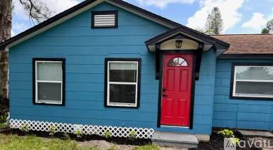Main picture of 1525 29th Ave W