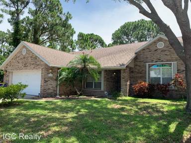 Main picture of 1030 Greenleaf Ct